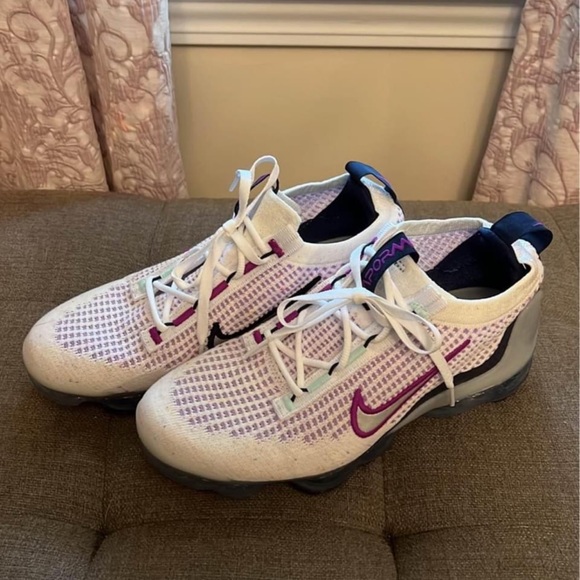 Nike Vapormax 2021 - Picture 1 of 4